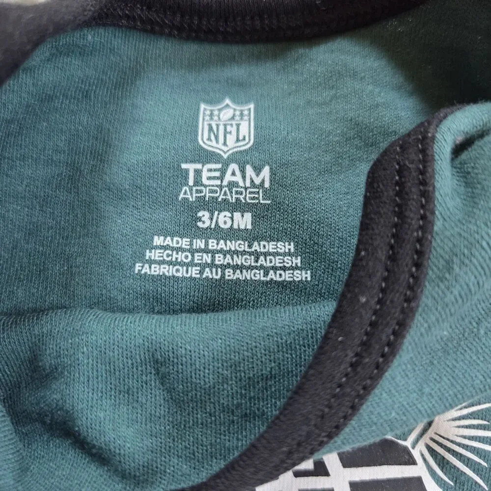 NFL Team Apparel Philadelphia Eagles 2pc Cotton Bodysuits  3-6M Green White